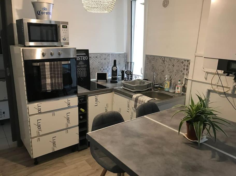 Apartamento Cote Gare Avec Jacuzzi Chambéry